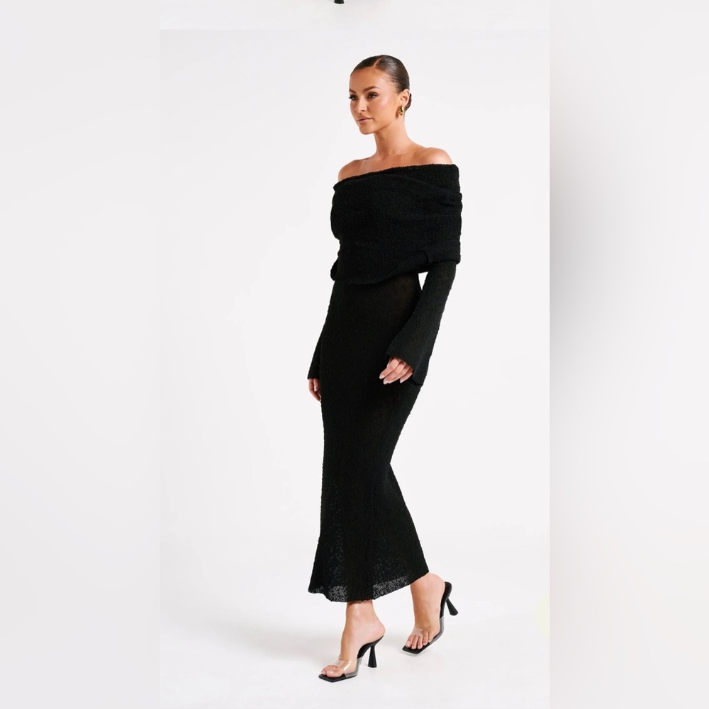 Elegant Black Off-Shoulder Skirt